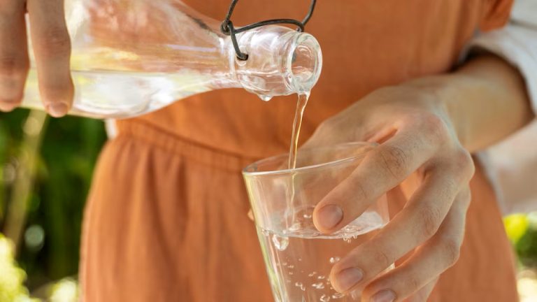 Controle o nível de açúcar no sangue sem riscos, tomando vinagre de maçã pela manhã da seguinte forma